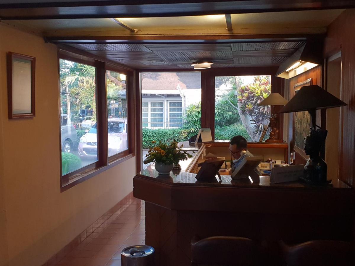 Hotel Bumi Asih Gedung Sate Бандунг Екстер'єр фото