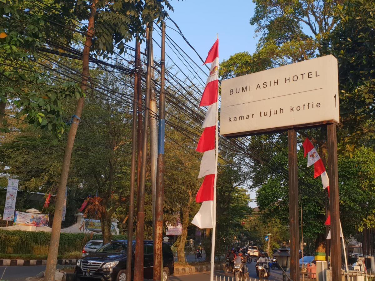 Hotel Bumi Asih Gedung Sate Бандунг Екстер'єр фото